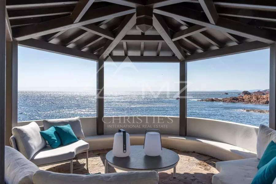 Proche Cannes - Villa pieds dans l'eau - 1