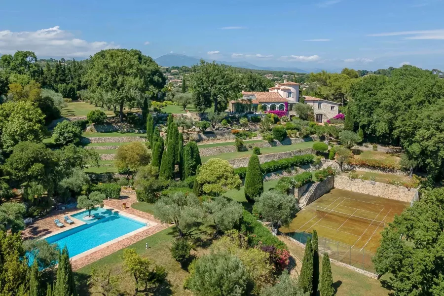 MOUGINS - Vieux Village - Superbe propriété - 1