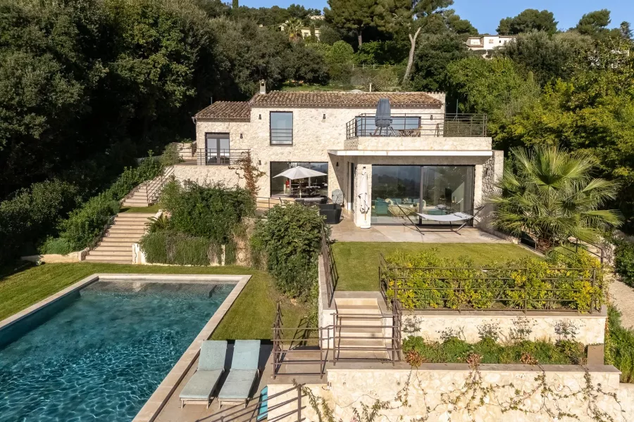 Proche Saint-Paul de Vence - Superbe propriété entièrement rénovée avec vue mer - 5 chambres - 1