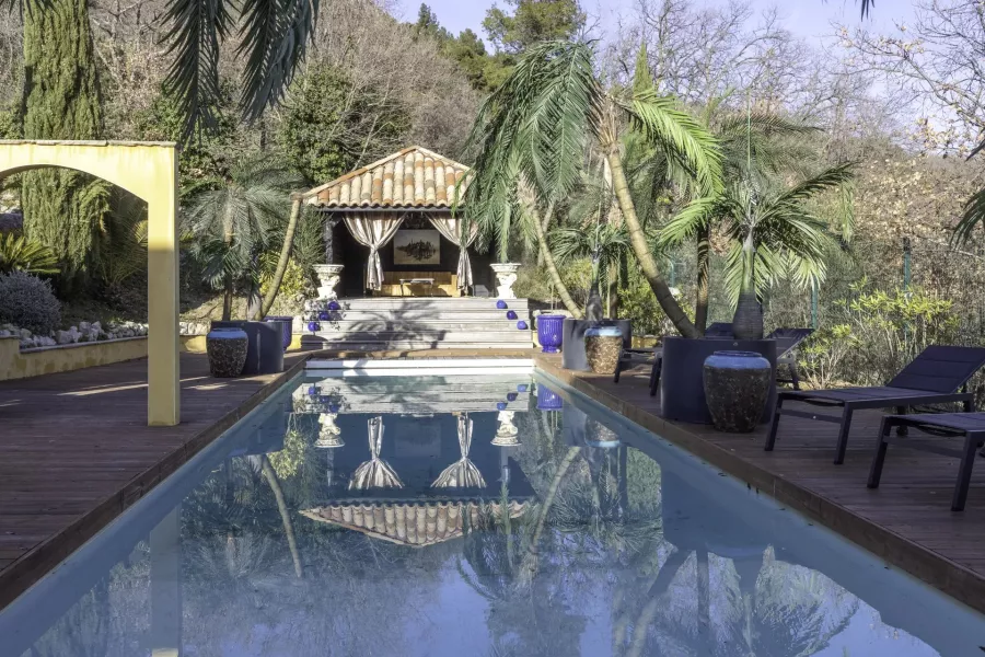 Propriété de caractère dans un écrin de verdure - 6 chambres - 1