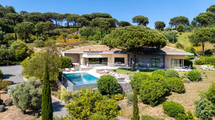 VILLA LOUM - Magnifique villa avec vue dégagée - Ramatuelle - 1