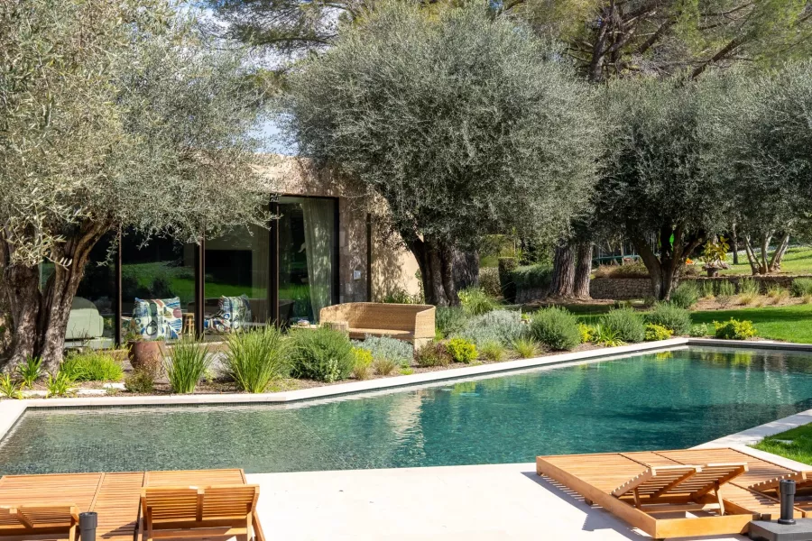 Proche Cannes – Superbe villa alliant charme et modernité – 5/6 chambres - 2