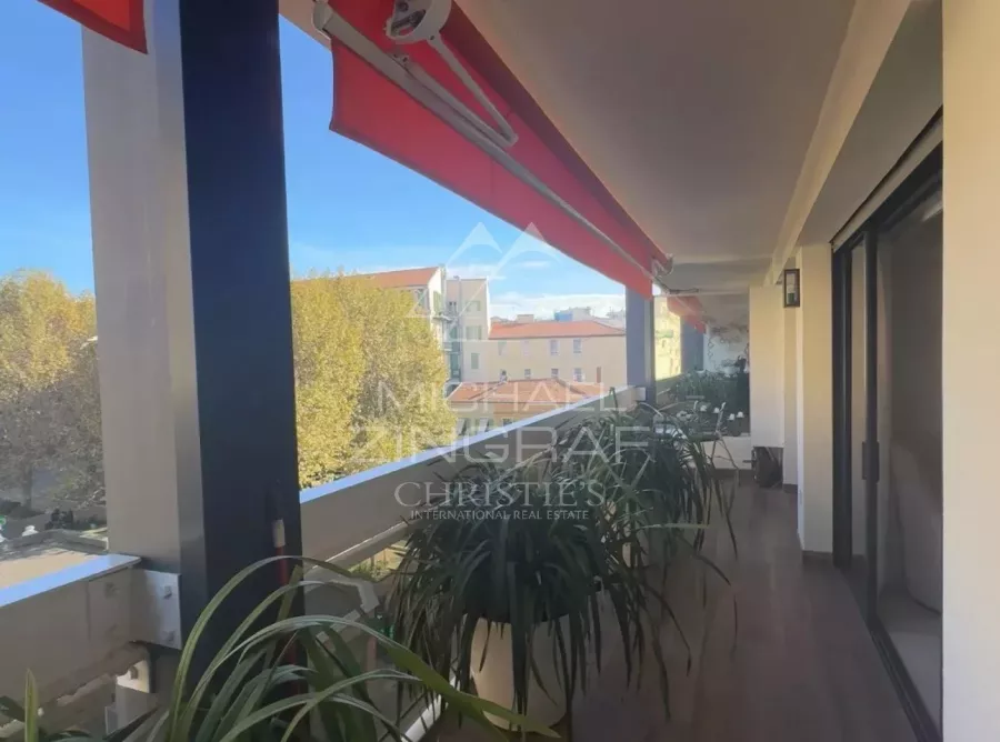 Superbe appartement meublé au cœur de Nice Carré d’Or - 2