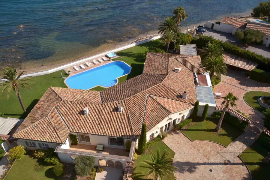 Cap Horizon - Gassin - Magnifique villa pied dans l'eau - 1