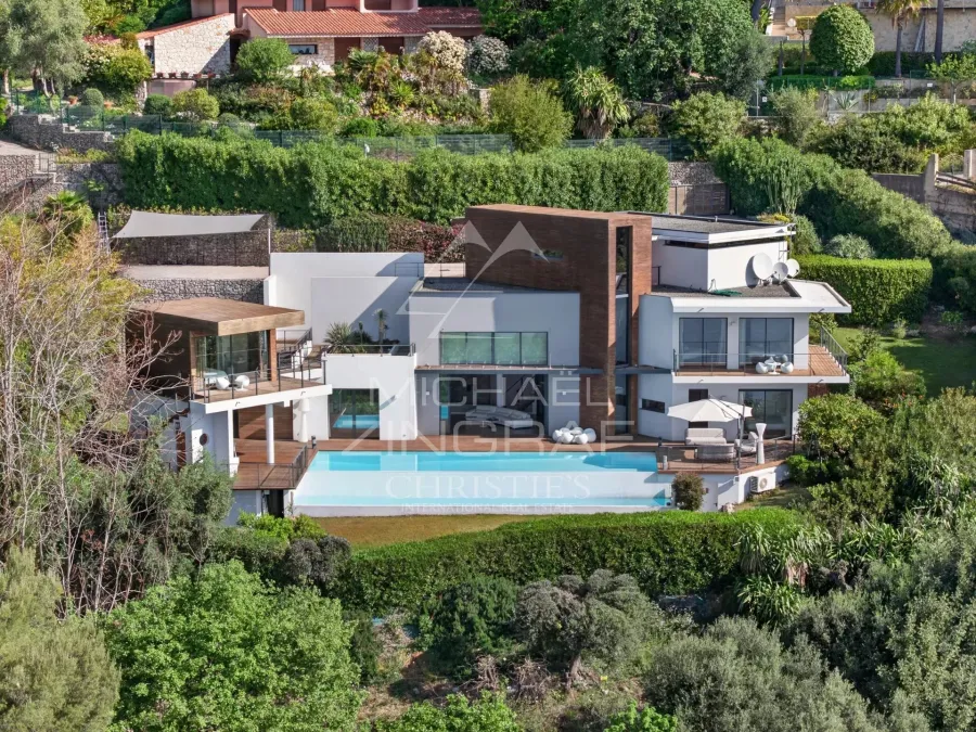 Stunning contemporary villa to rent with breathtaking sea views near Monaco - 2