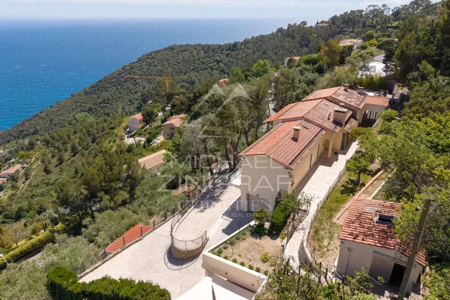 New property in Eze - 2