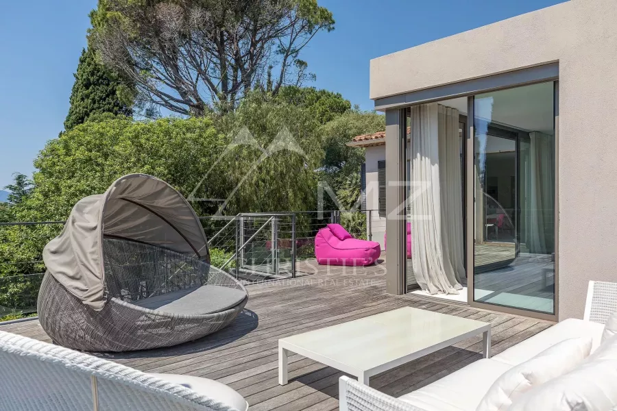 Cap d'Antibes - Villa contemporaine entièrement rénovée - 2